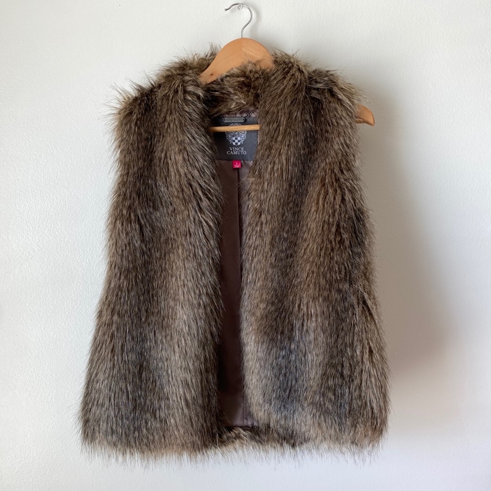 Vince Camuto fur vest - Picture 3 of 4